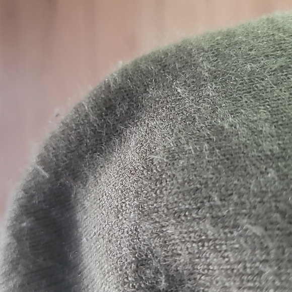 Carhartt olive green beanie hat made in USA - Picture 7 of 7